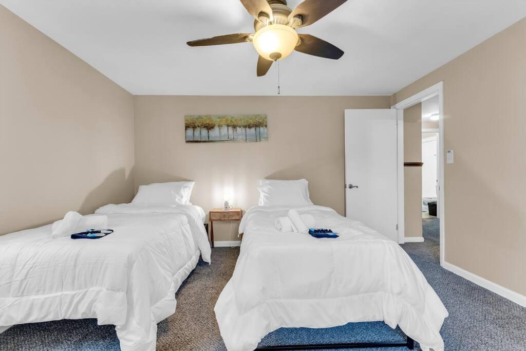 Central Falls Hideaway Cuyahoga Falls Esterno foto